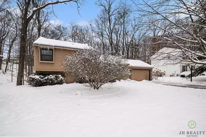 446 Adaway Avenue SE, Ada, MI 49301 - Photo 4