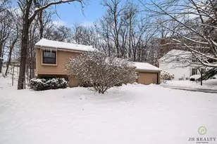 446 Adaway Ave SE, Ada, MI 49301 - Photo 4