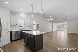 321 Hickory Valley Dr, Kalamazoo, MI 49009 - Photo 6