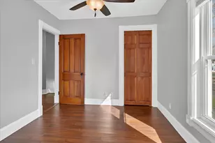 9 E Beech St, Three Oaks, MI 49128 - Photo 34