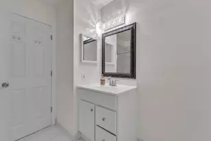 4113 Telegraph Rd, Bloomfield Hills, MI 48302 - Photo 24