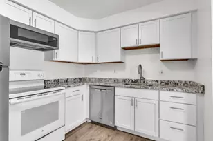 4113 Telegraph Rd, Bloomfield Hills, MI 48302 - Photo 16