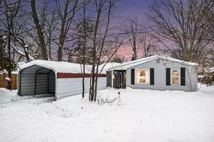 2418 Edgewood Dr, Kalamazoo, MI 49008 - Photo 1