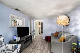 2418 Edgewood Dr, Kalamazoo, MI 49008 - Photo 6