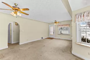 3303 Lexington Rd, Waterford, MI 48328 - Photo 10