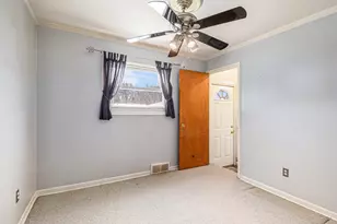 30801 Pardo St, Garden City, MI 48135 - Photo 10