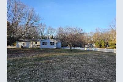 24271 Thousand Oaks Drive, Mattawan, MI 49071 - Photo 2