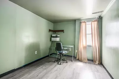 402 S Oak Street, Buchanan, MI 49107 - Photo 14