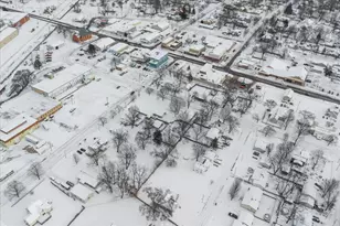 238 Harvey St, Lawton, MI 49065 - Photo 8