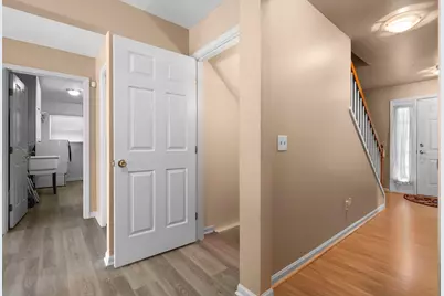 9639 Hampton Drive, Belleville, MI 48111 - Photo 12