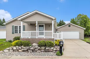 5280 Beardsley Ct, Kalamazoo, MI 49004 - Photo 2
