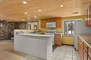3175 Strand Rd, Muskegon, MI 49445 - Photo 4