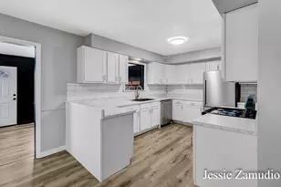 609 60th St SE, Kentwood, MI 49548 - Photo 12