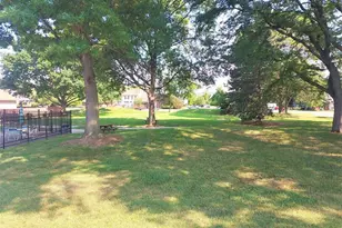 41070 Southwind Dr, Canton, MI 48188 - Photo 32