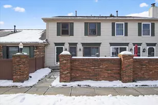 41070 Southwind Dr, Canton, MI 48188 - Photo 2