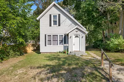 1516 Cole Avenue NE, Grand Rapids, MI 49505 - Photo 2