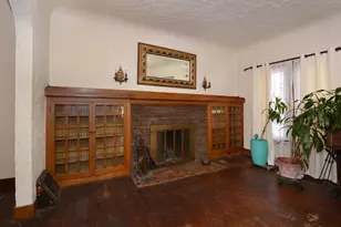 601 N Kalamazoo St, Paw Paw, MI 49079 - Photo 8