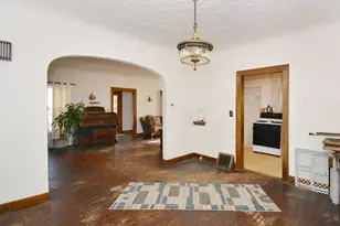 601 N Kalamazoo St, Paw Paw, MI 49079 - Photo 12