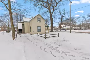 2936 Sanford St, Muskegon, MI 49444 - Photo 2
