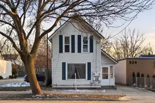 914 Fulton St W, Grand Rapids, MI 49504 - Photo 1