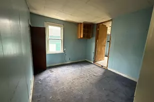 490 4th St, Benton Harbor, MI 49022 - Photo 12