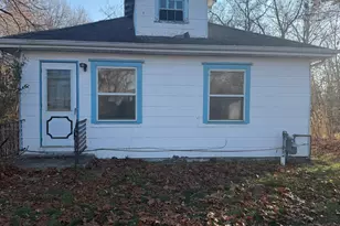 1626 Territorial Rd, Benton Harbor, MI 49022 - Photo 1