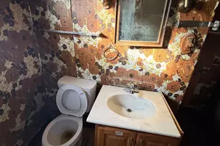 1626 Territorial Rd, Benton Harbor, MI 49022 - Photo 8