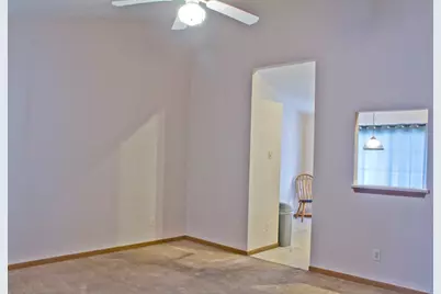 115 Dogwood Circle, Dowagiac, MI 49047 - Photo 6