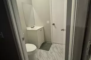 33941 Jefferson Ave, Saint Clair Shores, MI 48082 - Photo 20