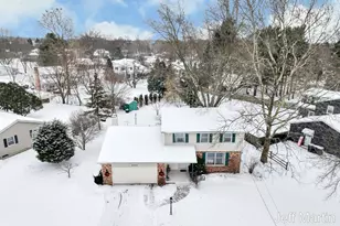 5622 Far Hill Dr SE, Grand Rapids, MI 49546 - Photo 46