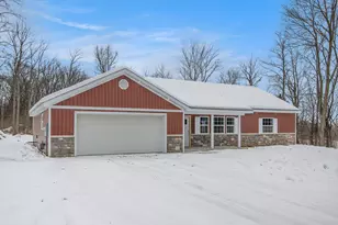 2824 E B Ave, Plainwell, MI 49080 - Photo 2