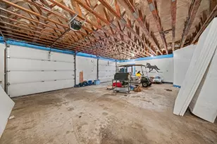 2041 N Meridian Rd, Hudson, MI 49247 - Photo 28