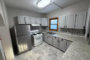 612 Oak St, Kalamazoo, MI 49007 - Photo 2