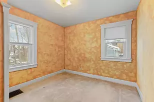 1215 Loeser Ave, Jackson, MI 49203 - Photo 12