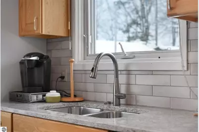 224 W Lake Drive, Cadillac, MI 49601 - Photo 6