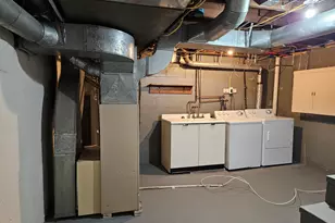 702 Leland Ct, Adrian, MI 49221 - Photo 6