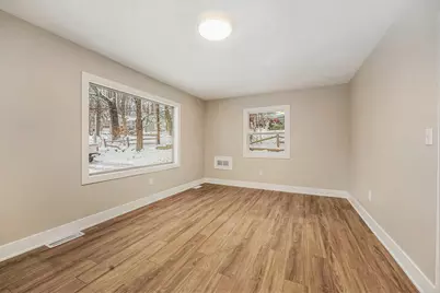 4341 Laura Avenue NW, Comstock Park, MI 49321 - Photo 6