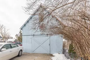 209 N Ann Arbor St, Saline, MI 48176 - Photo 8