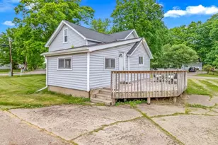 401 St Joseph St, Union City, MI 49094 - Photo 2