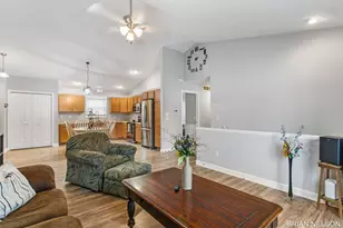 80 E 37th St, Holland, MI 49423 - Photo 6