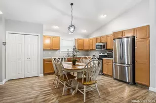 80 E 37th St, Holland, MI 49423 - Photo 8