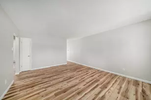 210 W Locust St, Three Oaks, MI 49128 - Photo 2