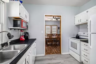 236 Surby Ave, Battle Creek, MI 49015 - Photo 10