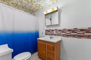 909 Baker St, Lansing, MI 48910 - Photo 22