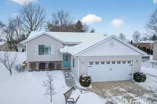 5541 Eric St, Allendale, MI 49401 - Photo 1