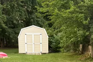 5541 Eric St, Allendale, MI 49401 - Photo 4