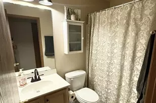 911 S Lincoln Ave, Three Rivers, MI 49093 - Photo 14