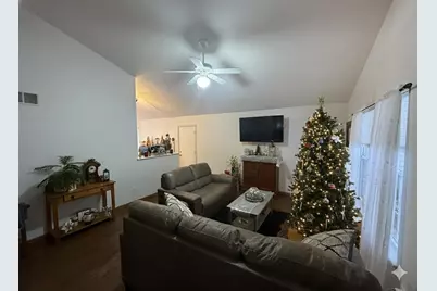 911 S Lincoln Avenue, Three Rivers, MI 49093 - Photo 8