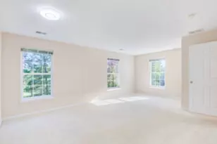 712 W Barrington Cir, Jackson, MI 49203 - Photo 8