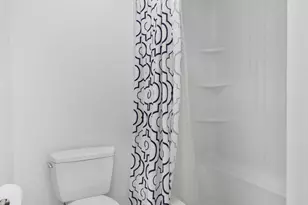 2009 W Lakewood Blvd, Holland, MI 49424 - Photo 58